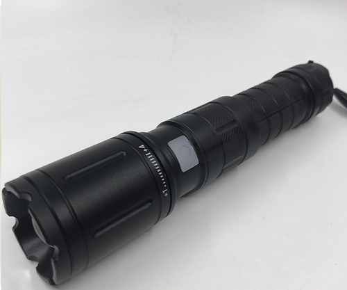 RECHARGABLE FLASHLIGHT 908